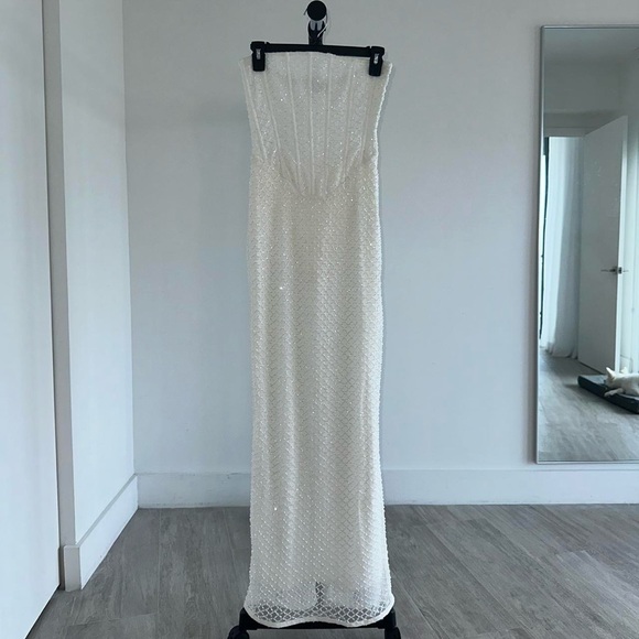 GEMMA Meshki Size Small White Embellished Dress - Picture 7 of 8